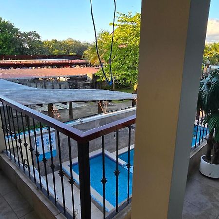 Hotel Real Del Rio Rio Dulce Town Kültér fotó